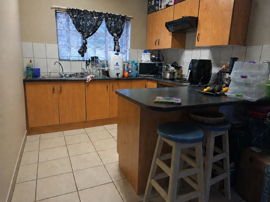 2 Bedroom Property for Sale in Waterval East North West
